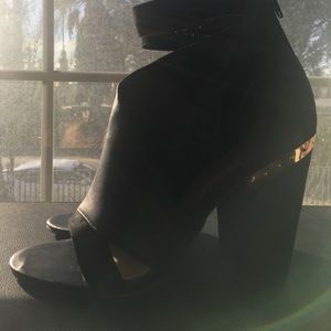 Black leather and suede booties